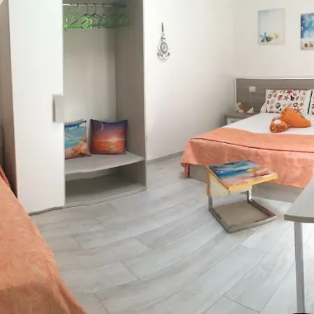 בית הארחה Albachiara 3*